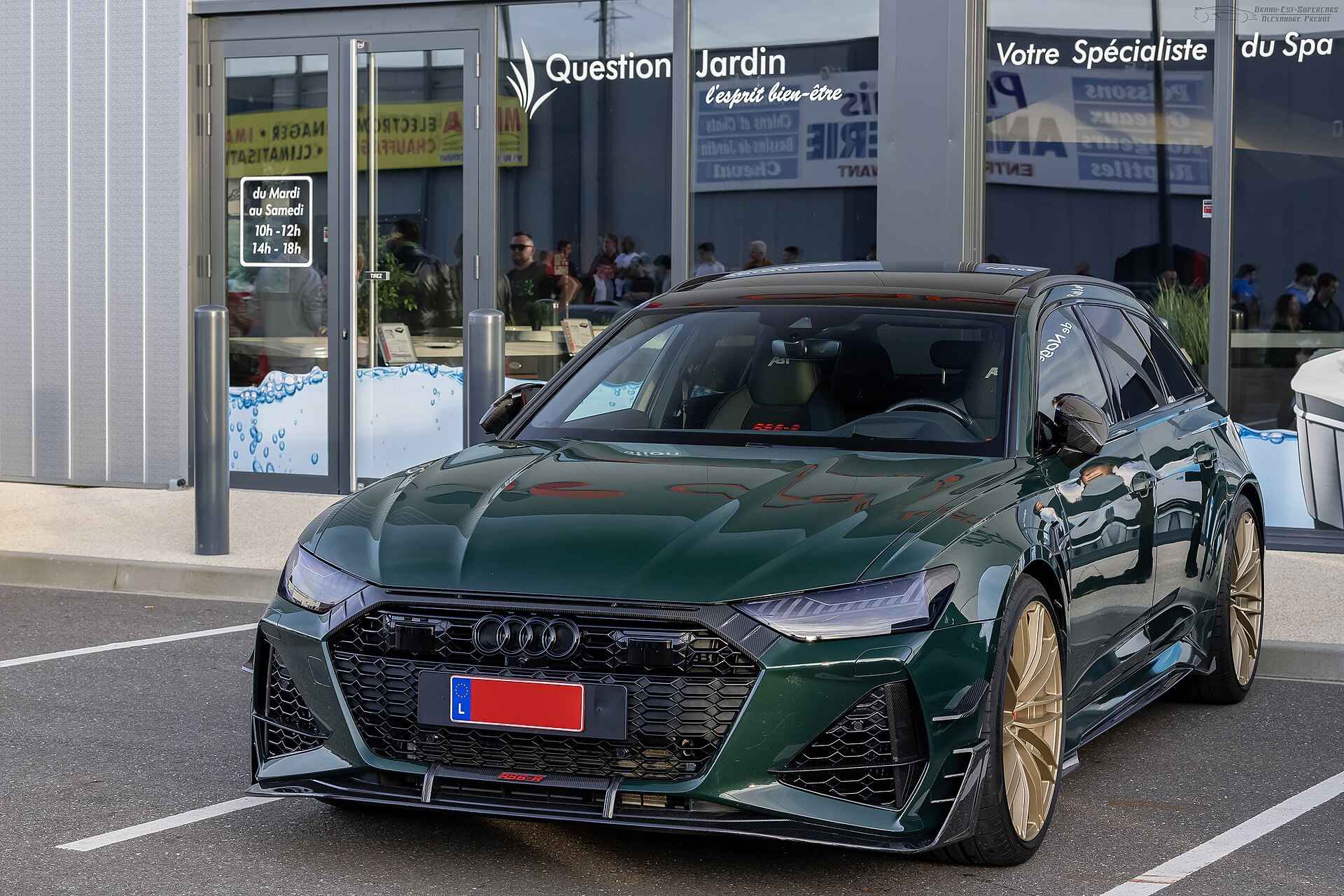 Modified Audi RS6-R street car